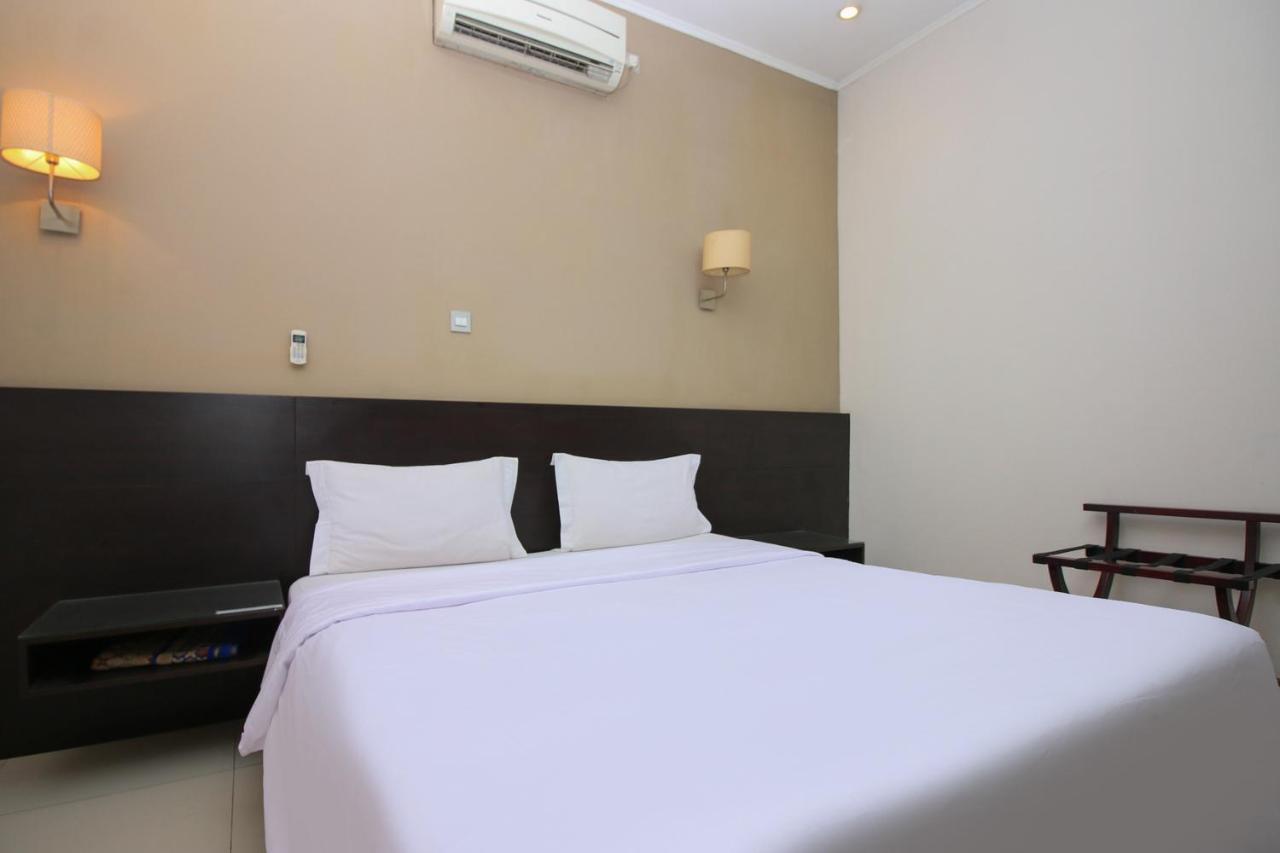 Sky Hotel Buah Batu 1 Bandung Exterior foto