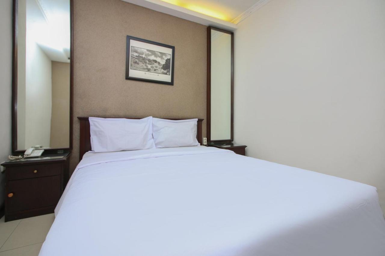Sky Hotel Buah Batu 1 Bandung Exterior foto